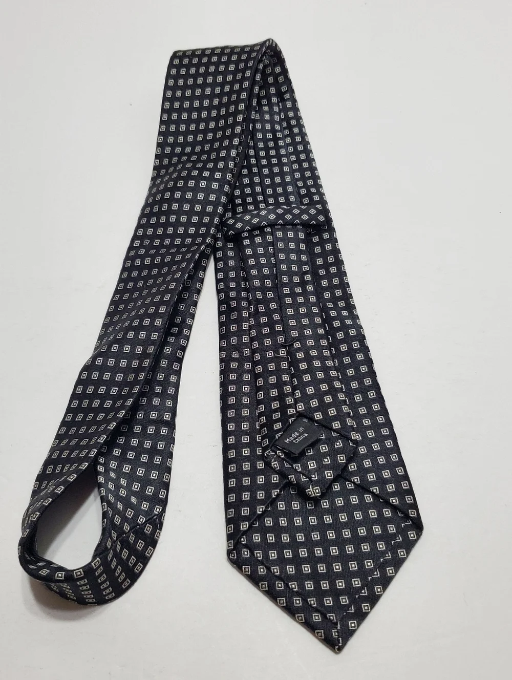 Ike Behar Black Geometric Pattern Teen's Silk Neck Tie 50x3